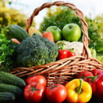 Which month and what kind of vegetable can be cultivated?